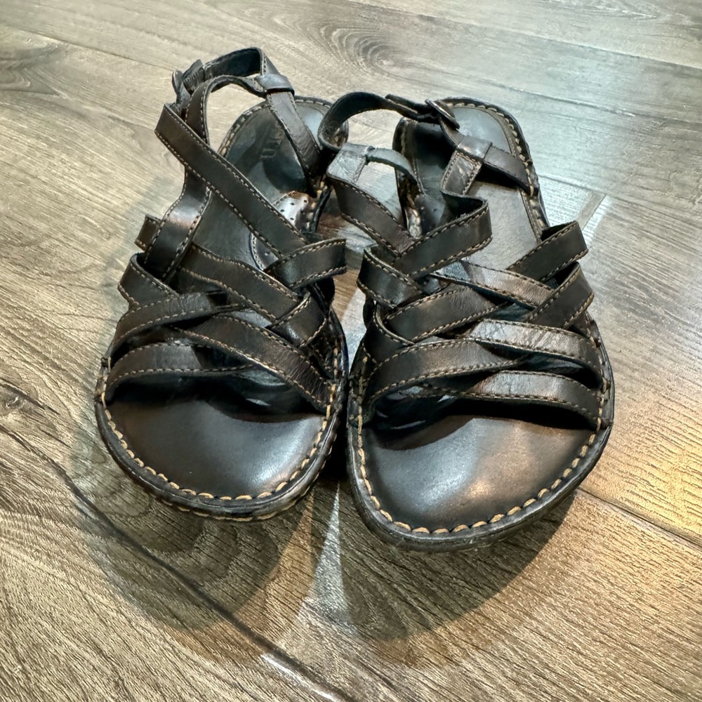 Born Women’s Black Leather Strappy Sandals Size 10 / 42 - Picture 4 of 15